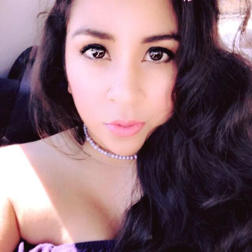 Meet your Posher, Perla